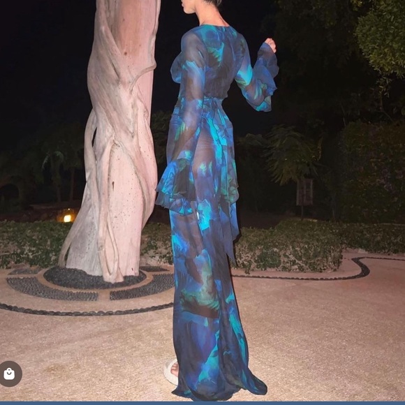 Exude modern drama in the Fiorella’s Rat and Boa - Picture 6 of 6